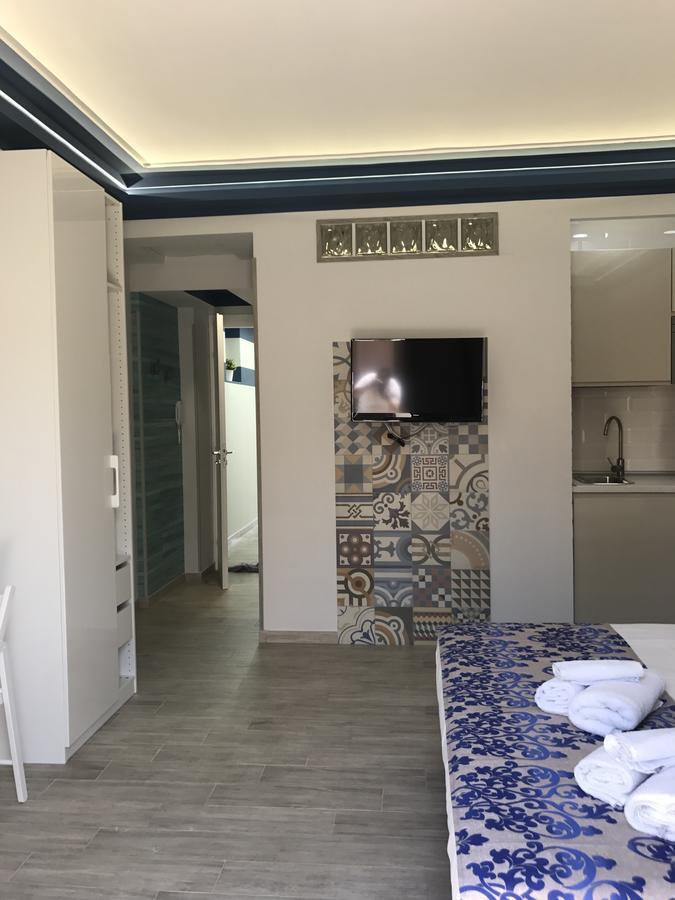 Elisir Suite Rooms By Marino Tourist 산비토로카포 외부 사진